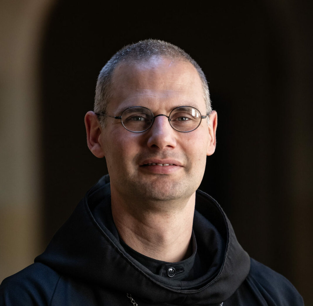 Portrait de Dom Geoffroy Kemlin, père abbé de l'abbaye de Solesmes.